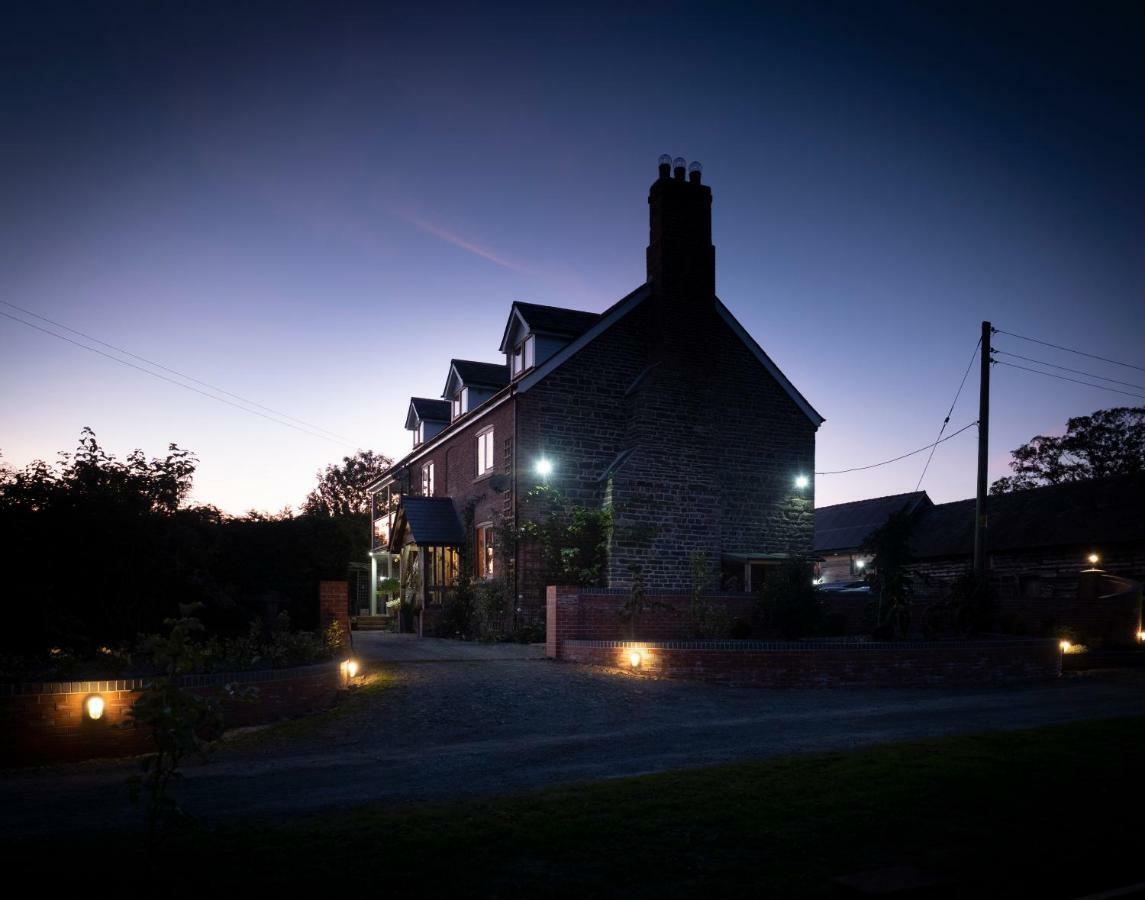 Bed and Breakfast Rhyd Lydan Ньютаун Екстер'єр фото